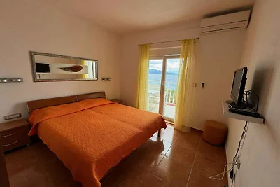 Komfortable Ferienwohnung Klara mit Meerblick