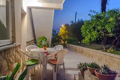 Ferienwohnung mit Terrasse und Grill