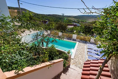 Ferienhaus mit Klimaanlage und Pool