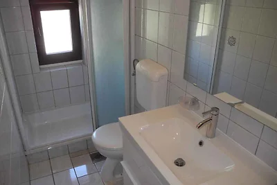 Ferienwohnung mit Garten und Klimaanlage