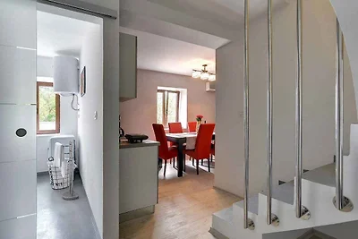 Villa mit Pool und Klimaanlage