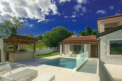 Villa mit Klimaanlage und Pool