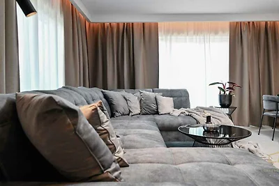 Ferienwohnung mit Pool und Klimaanlage