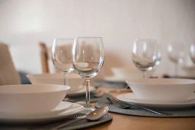 Ferienwohnung Mit Meerblick und Pool