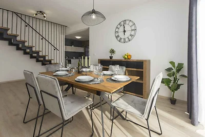 Ferienhaus Villa mit Pool und Grill