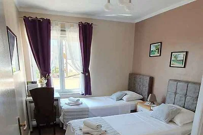 Ferienwohnung mit Balkon und TV