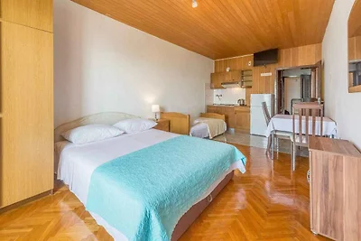 Appartamento Vacanza con famiglia Lokva Rogoznica