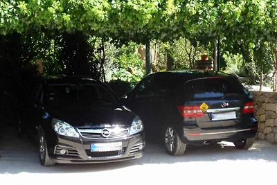 Gemütliche Ferienwohnung Ivo mit Balkon und G