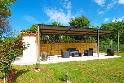 Ferienhaus mit Terrasse und Klimaanlage