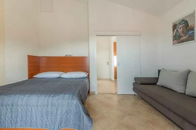 Studio-Apartment mit Meerblick in Strandnähe