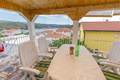 Appartamento Vacanza con famiglia Lokva Rogoznica