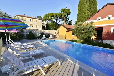 Studio mit Pool