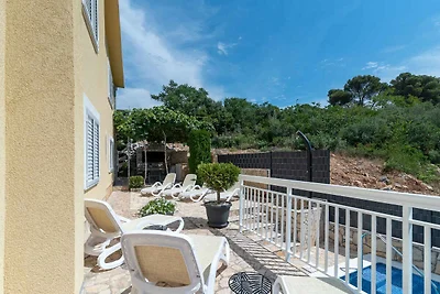 Komfortable Ferienwohnung Kapetan in Trogir m