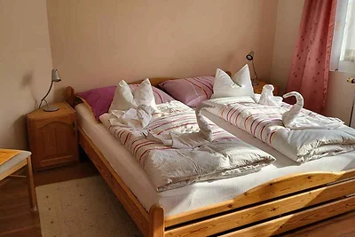 Ferienwohnung mit Gartenterasse und Grill