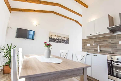 Apartament Dla rodzin Pašman, Tkon