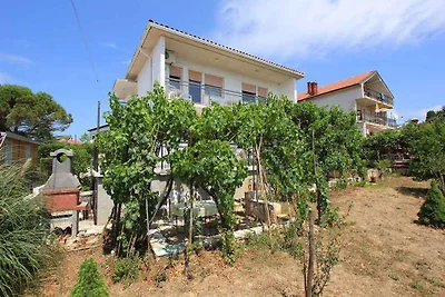 Ferienhaus mit Garten und Grill in Strandnähe