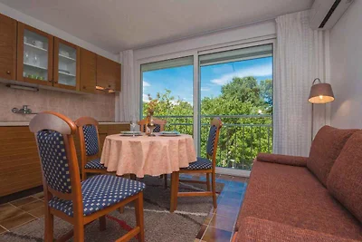 Ferienwohnung mit Balkon in ruhiger Lage