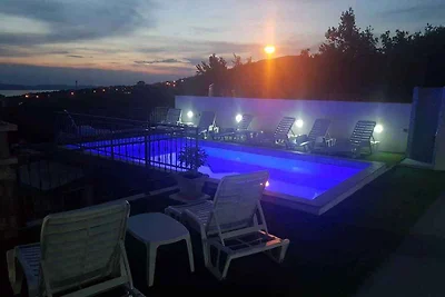 Ferienwohnung mit 10 qm Loggia mit Meerblick,