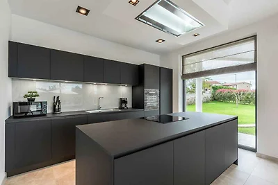 Villa mit privatem Pool und Whirlpool