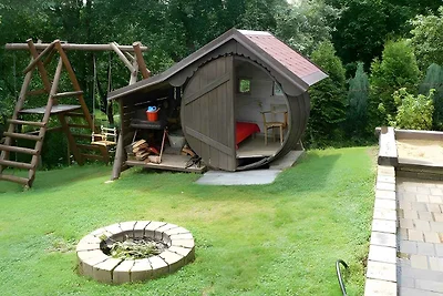 Ferienhaus mit Kamin und Garten