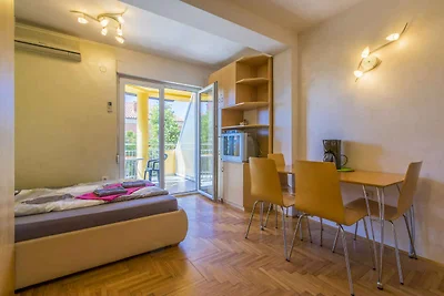 Studio mit Klimaanlage und Meerblick