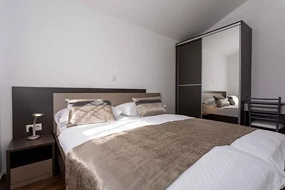 Ferienwohnung mit Klimaanlage und Balkon