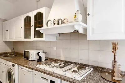Ferienwohnung mit Balkon und Whirlpool