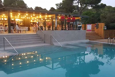 Mobilehome mit Aussenpool und Grill