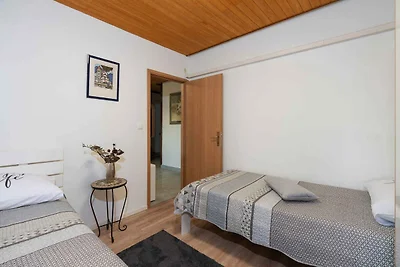 Ferienwohnung Familienfreundlich mit Klimaanl