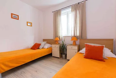 Ferienwohnung mit Terrasse und Klimaanlage