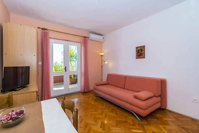 Ferienwohnung mit Terrasse und Meerblick