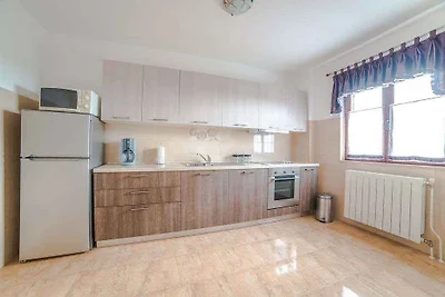 Ferienwohnung mit Terrasse und Whirlpool im