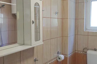 Ferienwohnung mit Terrasse, nur 30m vom Meer