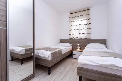 Ferienwohnung mit Klimaanlage und Terrasse