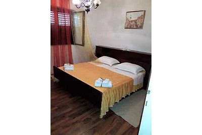 Ferienwohnung mit Terrasse und Klimaanlage