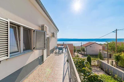Appartamento Vacanza con famiglia Karin Gornji