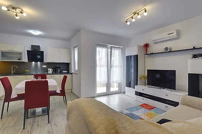 Ferienwohnung mit Terrasse und Klimaanlage