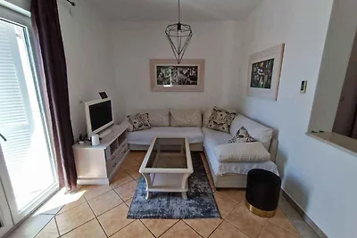 Ferienwohnung mit Klimaanlage und Balkon