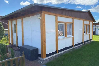 Bungalow mit kleiner Terrasse