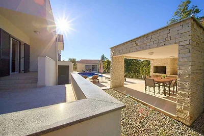Villa mit Pool