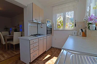 Ferienwohnung mit Terrasse und Balkon