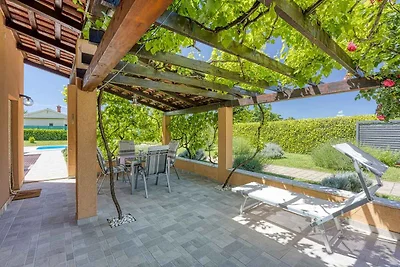 Ferienhaus mit Pool