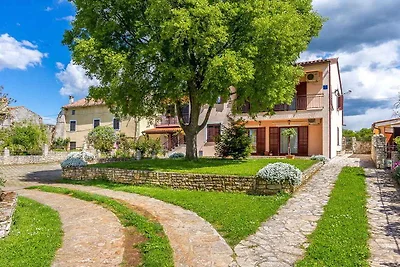 Ferienwohnung mit grossem überdachtem Balkon