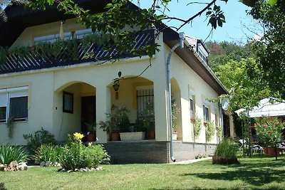 Ferienwohnung mit Garten und Grill