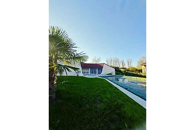 Ferienhaus mit Pool