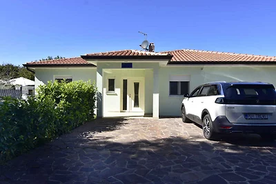 Ferienhaus mit Aussenpool