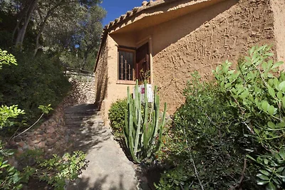 Villa mit Klimaanlage und Terrasse