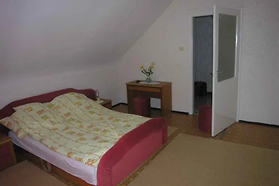 Ferienhaus mit Garten und Terrasse