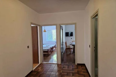 Urige Ferienwohnung Joso in Strandnähe auf de