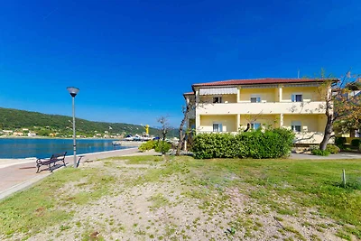 Ferienwohnung mit Balkon und Meerblick